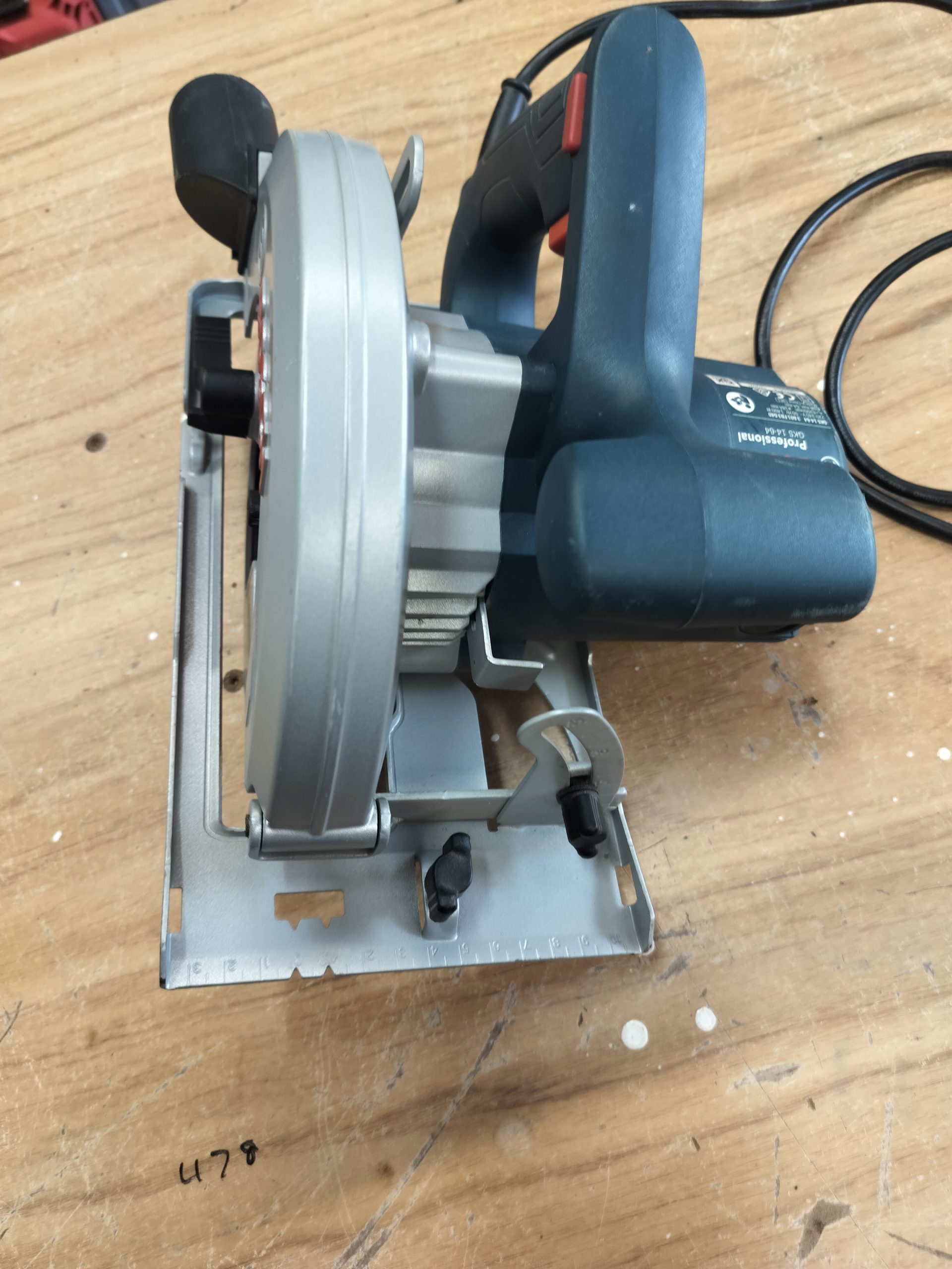 Bosch GKS 14-64 1400W 184mm (7") Circular Saw - Image 3