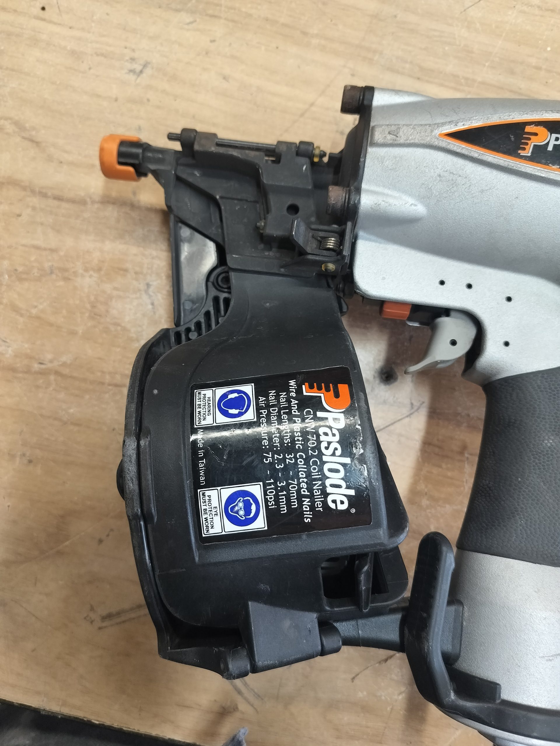 Paslode Pneumatic Coil Nailer CNW 70.2 - Image 4