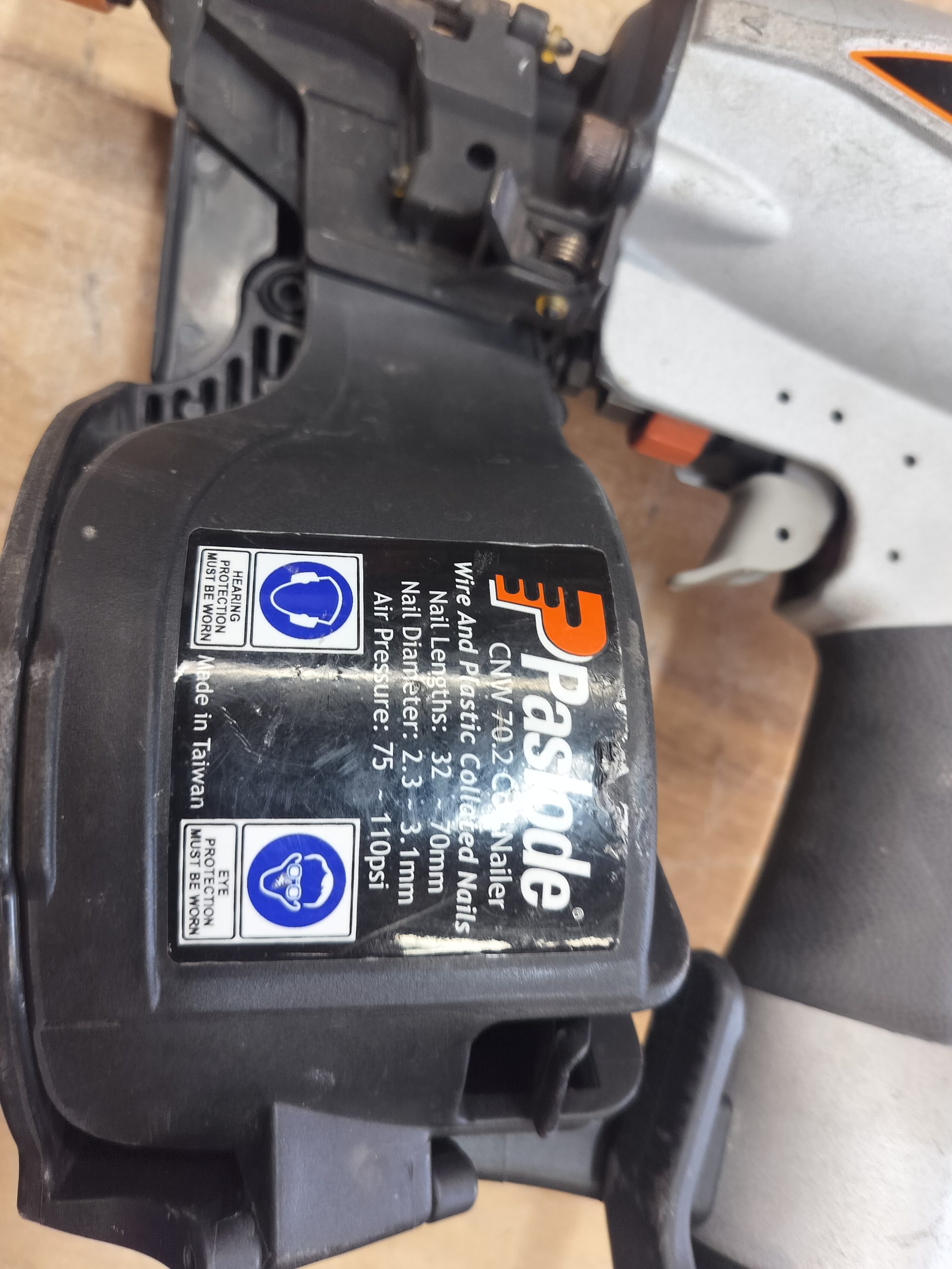 Paslode Pneumatic Coil Nailer CNW 70.2 - Image 3