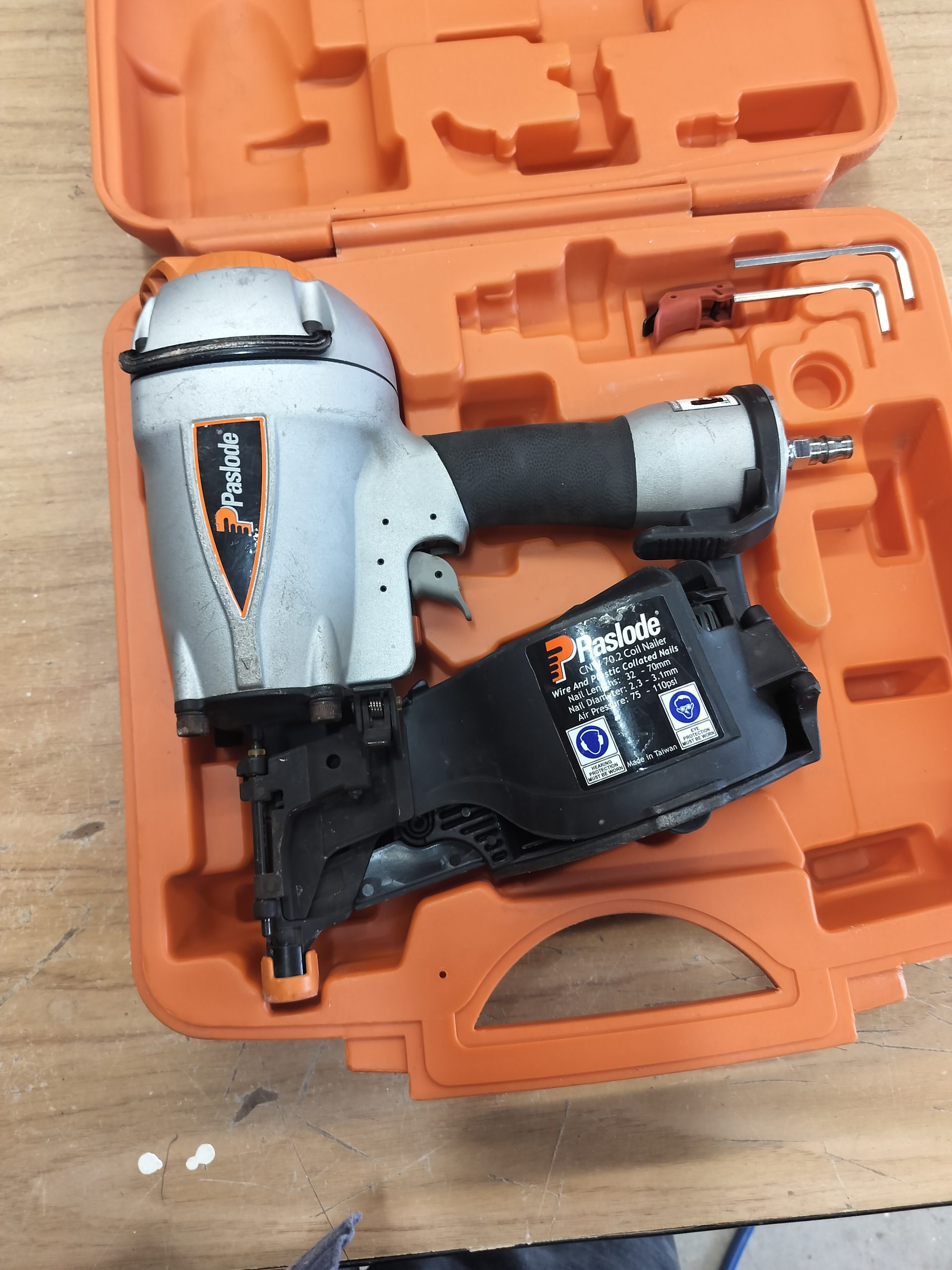 Paslode Pneumatic Coil Nailer CNW 70.2 - Image 7