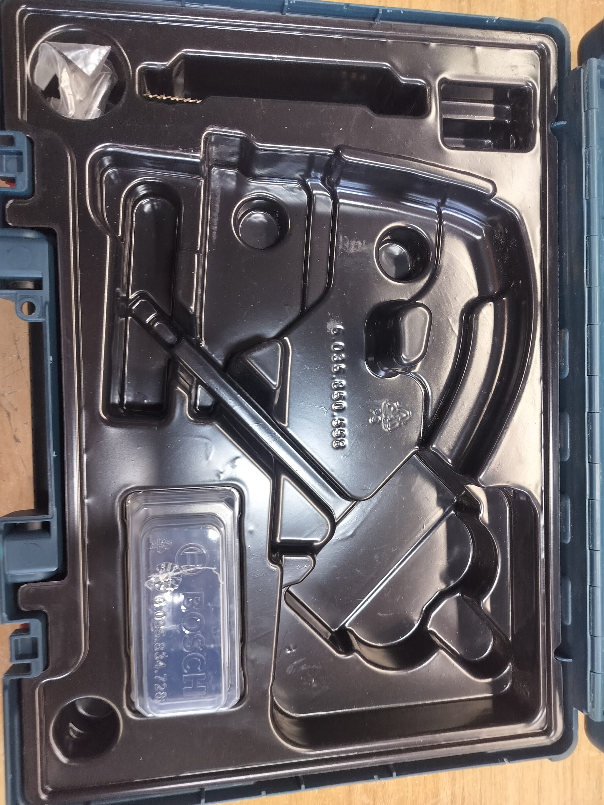 Bosch 140mm 720w Jigsaw - GST 140 CE - Image 4
