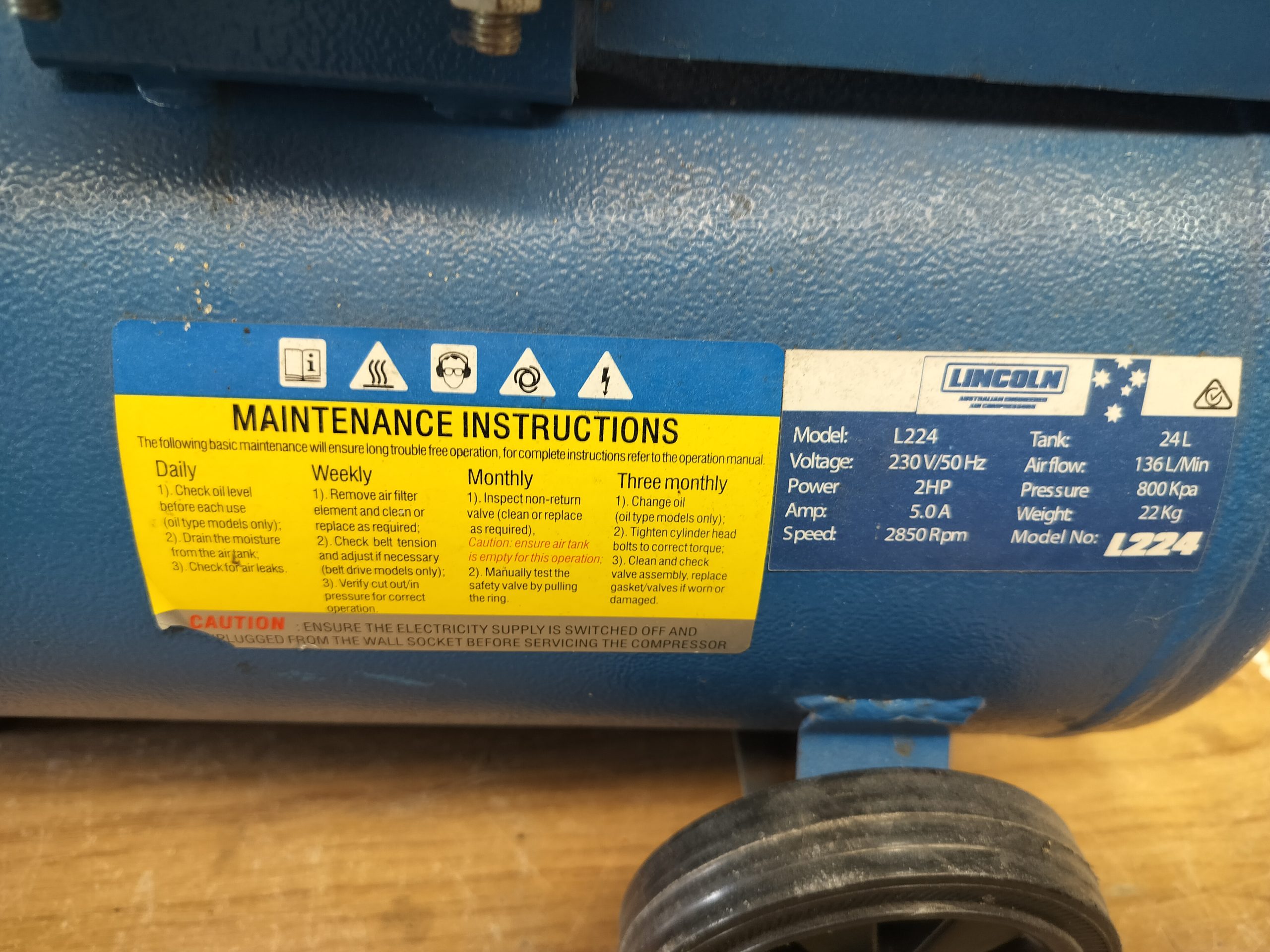 Lincoln L224 24L 2HP Direct Drive Air Compressor - Image 3