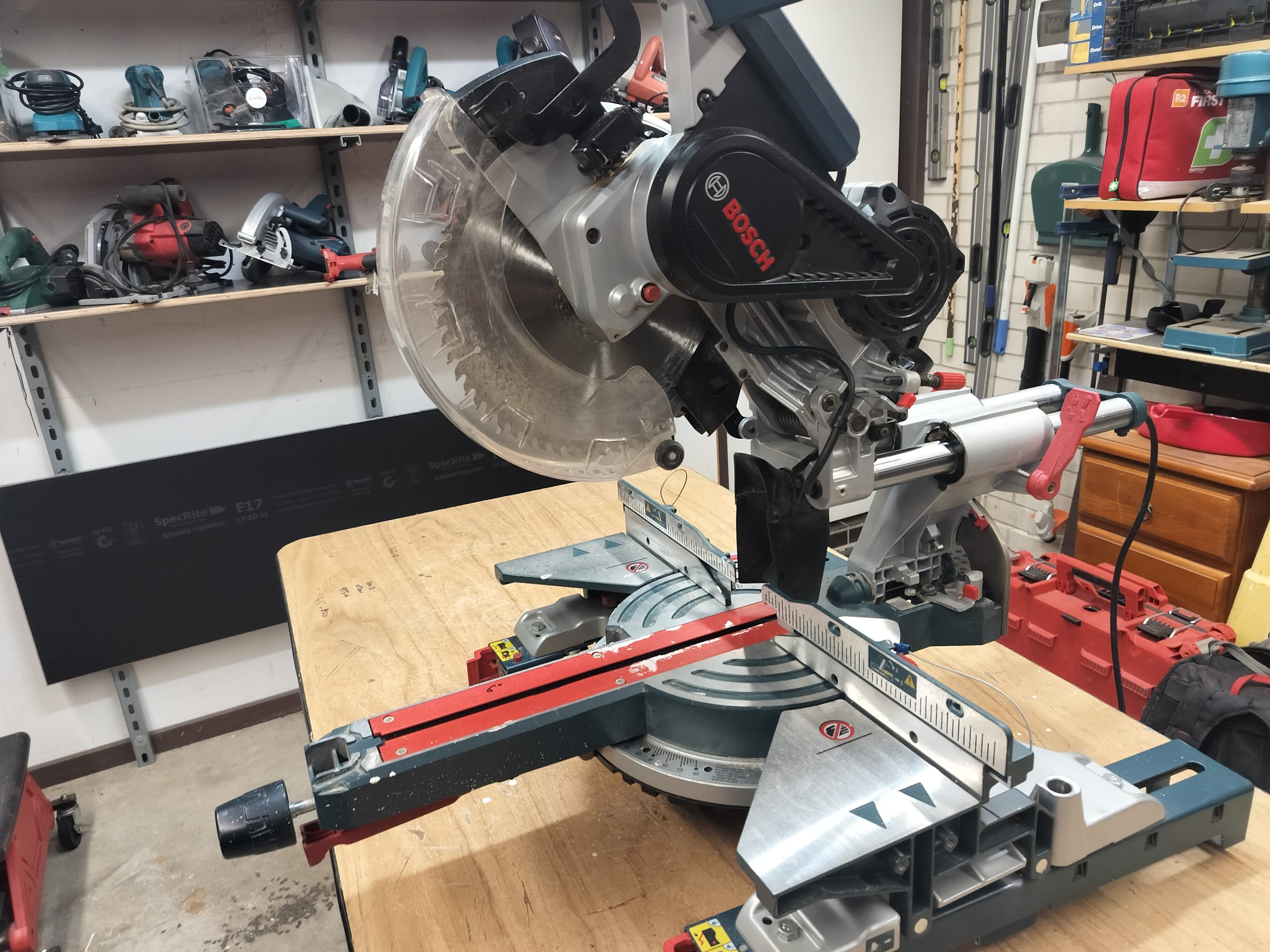 Bosch GCM 350-254 Professional 254mm 10" 1800w Double Bevel Sliding Mitre Saw + Saw Stand GTA3800 - Image 7