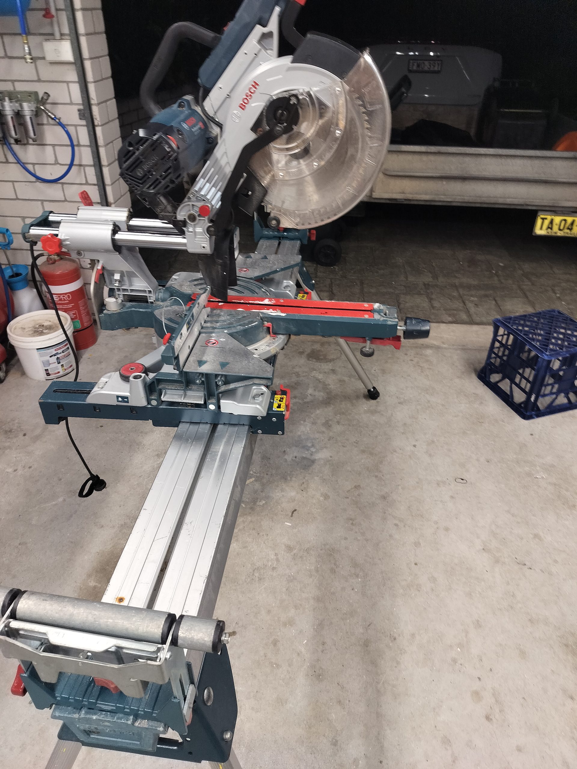 Bosch GCM 350-254 Professional 254mm 10" 1800w Double Bevel Sliding Mitre Saw + Saw Stand GTA3800 - Image 4