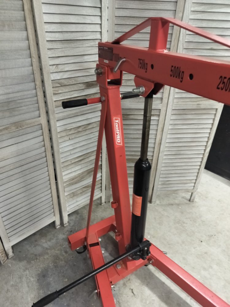 ToolPro 1000kg Folding Engine Crane - Image 5