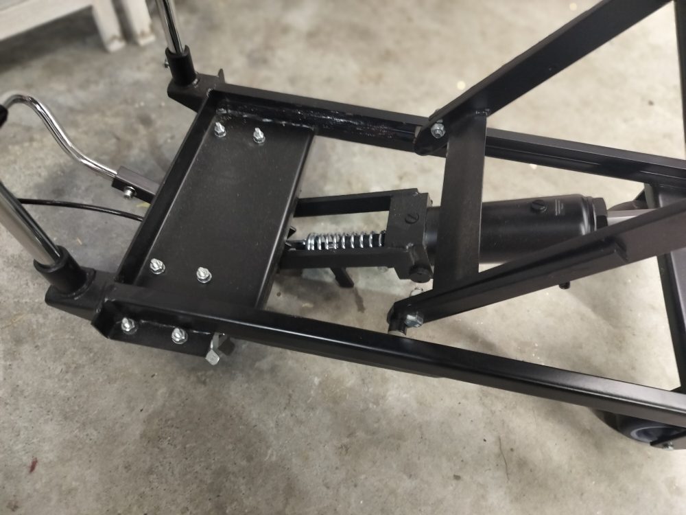 Daytona TP01501 Hydraulic Work Table - Image 5